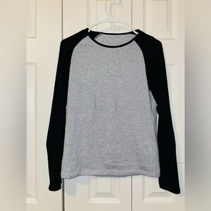 Women’s Small Baseball Long Sleeve